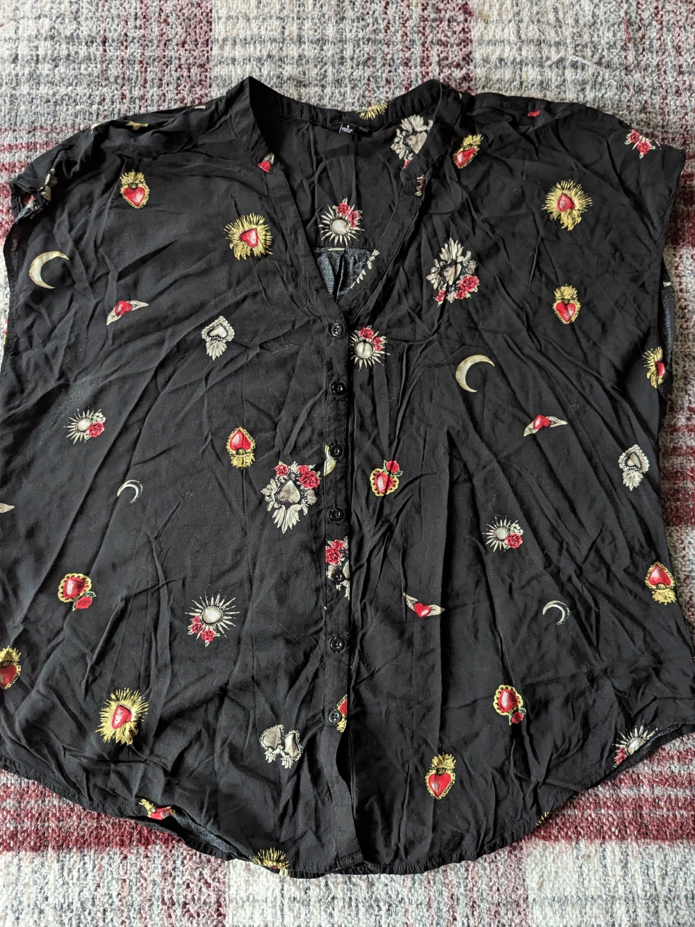 Torrid Black Button-Up Shirt with Red & Gold Milagros Motif